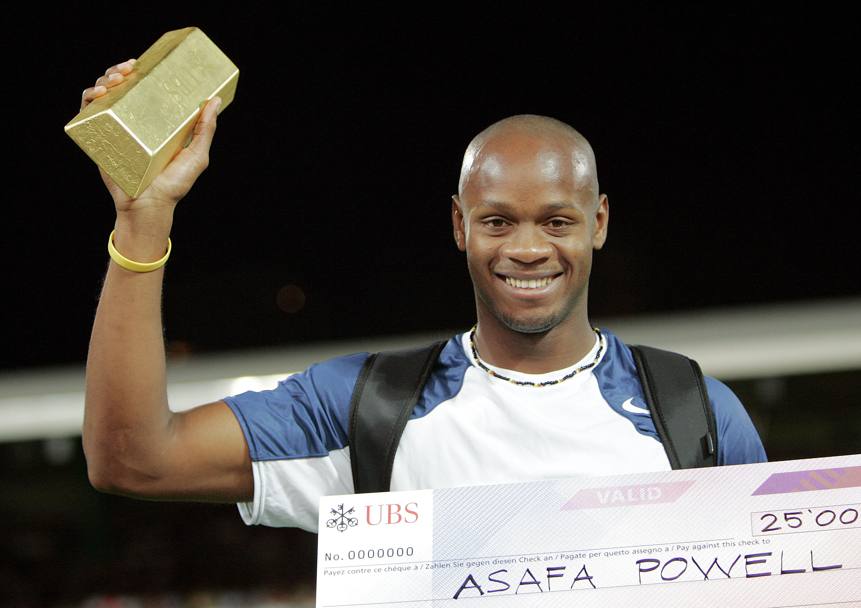 Il 18 agosto 2006, il giamaicano Asafa Powell eguagli il record dei 100 (che gi deteneva) correndo in 9